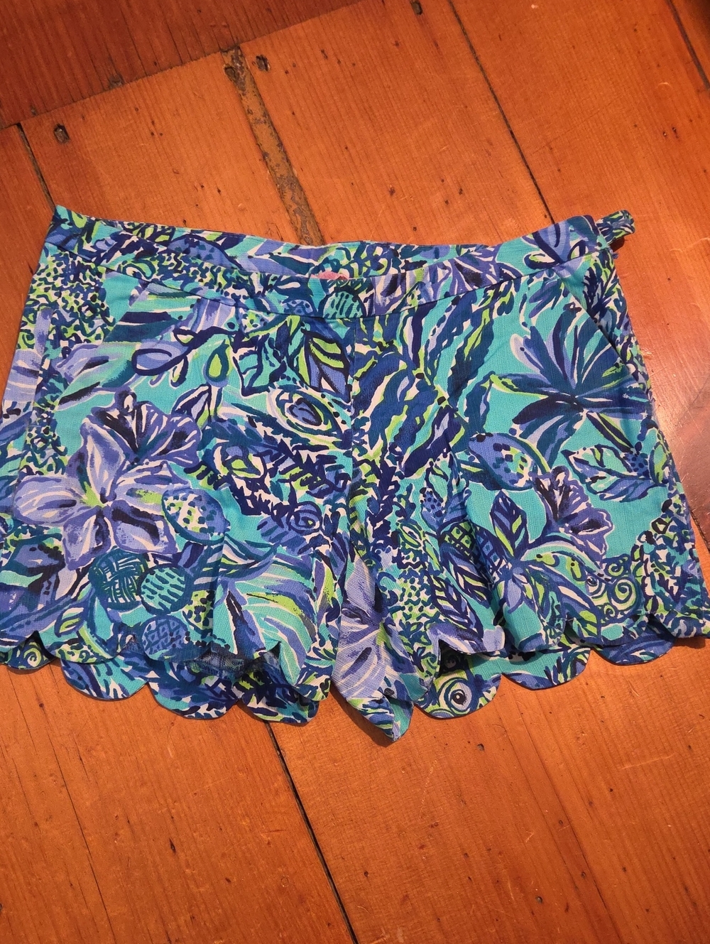 Lilly Pulitzer Magnolia Scalloped Shorts In Bennett Blue Size 0